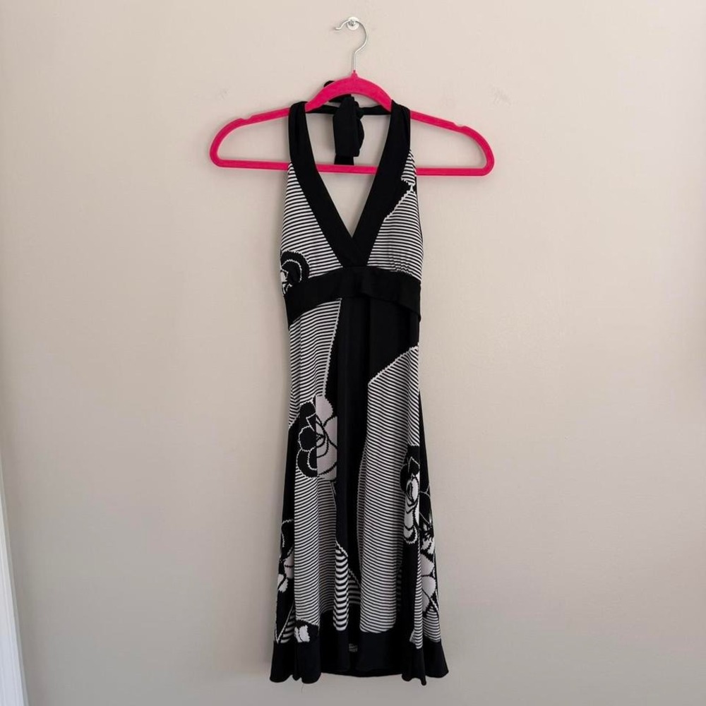 Y2K‎ BLACK AND WHITE BODY CENTRAL ABSTRACT PRINT HALTER NECK MIDI DRESS - Picture 2 of 6